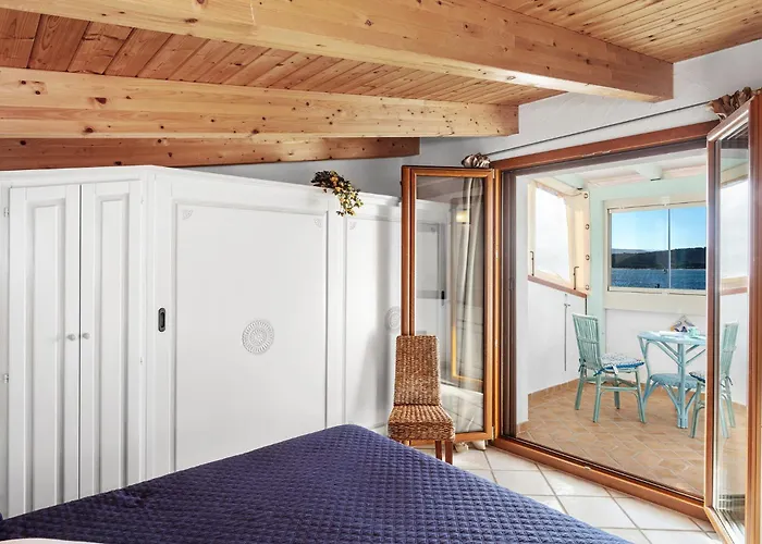 Attico La Bomboniera דירה אולביה